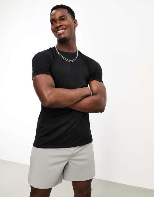 ASOS - 4505 Icon - Sneldrogend trainingsshirt in zwart  