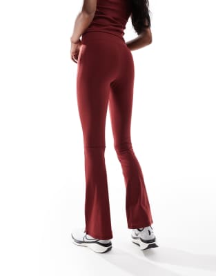 4505 ICON SOFT TOUCH SLIM KICK FLARE LEGGINGS 