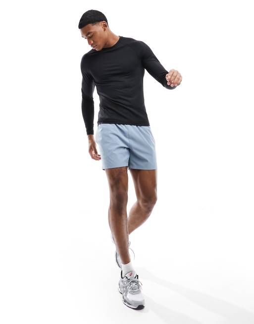 ASOS 4505 Icon - Sort, tætsiddende trænings-T-shirts med lange ærmer i hurtigttørrende soft , 2 af 4