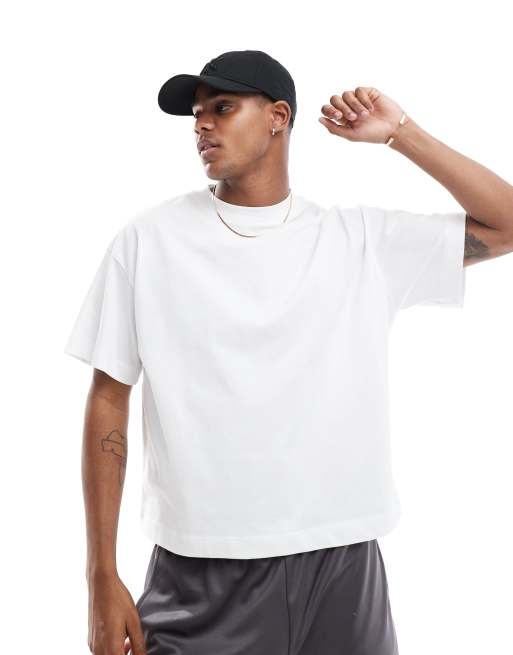 ASOS 4505 – Kastiges Oversize-T-Shirt mit kurzem Schnitt in Vintage-Weiß aus Quick-Dry-Gewebe