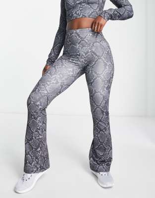 Asos Design 4505 Kick Flare Legging In Snake Print - Part Of A Set-multi
