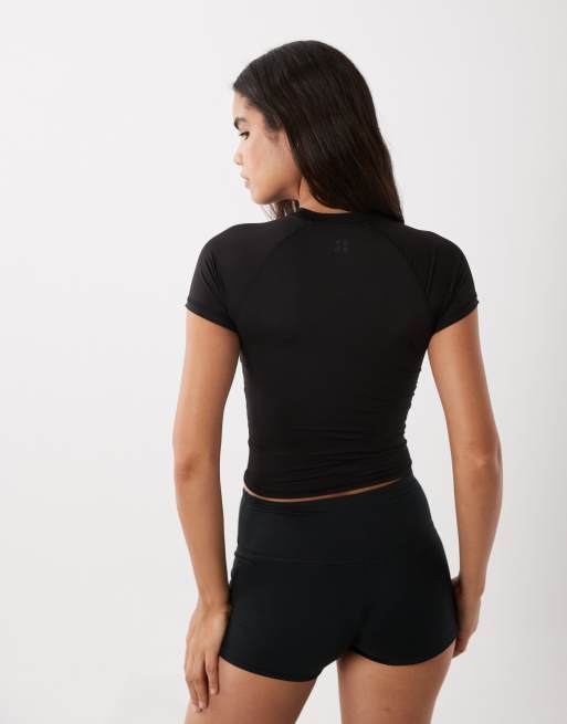 ASOS 4505 let træningstop med rynket front og korte ærmer til løb i sort, 3 af 4