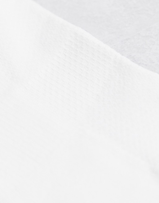 ASOS 4505 - Lot de 3 paires de chaussettes de sport griffées avec propriétés antibactériennes , 4 de 4