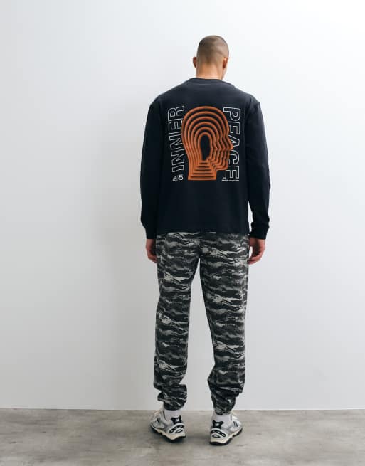 ASOS 4505 løstsiddende ripstop-bukser i bomuld med opsmøg og lynlåslommer i grå digital camo, 3 af 5