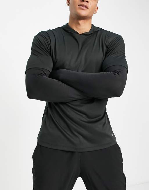 ASOS 4505 - Maglietta a maniche lunghe da corsa con cappuccio effetto doppio strato