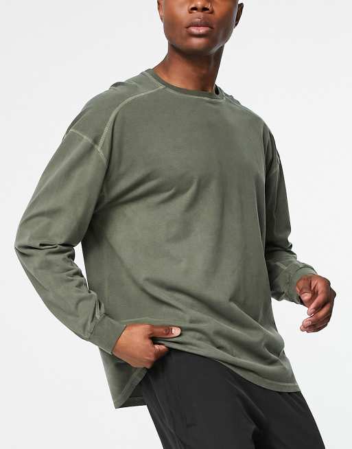 ASOS 4505 - Maglietta a maniche lunghe sportiva oversize lavaggio a pigmenti