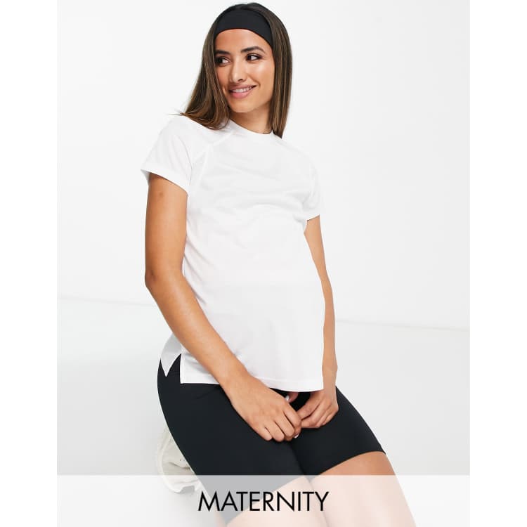 ASOS DESIGN Maternity 2 pack basic legging shorts in black