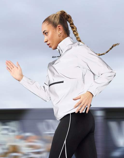 ASOS 4505 – Night Run – Laufjacke in durchgängig reflektierendem Design