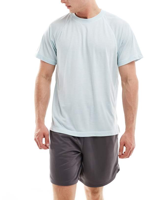 ASOS 4505 - oversized performance mesh training t-shirt in light blue