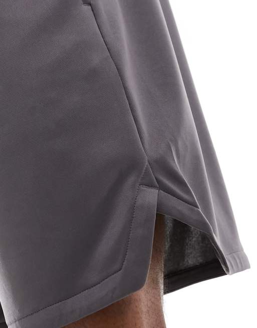 ASOS 4505 - Pantaloncini da allenamento in jersey antracite con intaglio laterale, 2 di 5