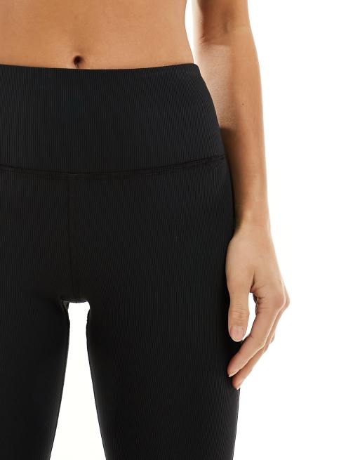 ASOS 4505 Petite – Active – Ausgestellte, knöchellange Leggings aus feinem Rippstrick, 4 von 5