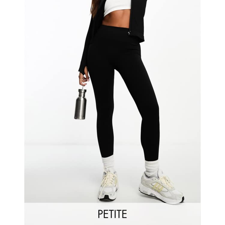 Petite hotsell nike leggings