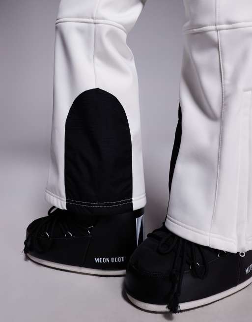 ASOS 4505 Petite Ski soft shell water repellent kick flare ski trousers in white, 4 of 5
