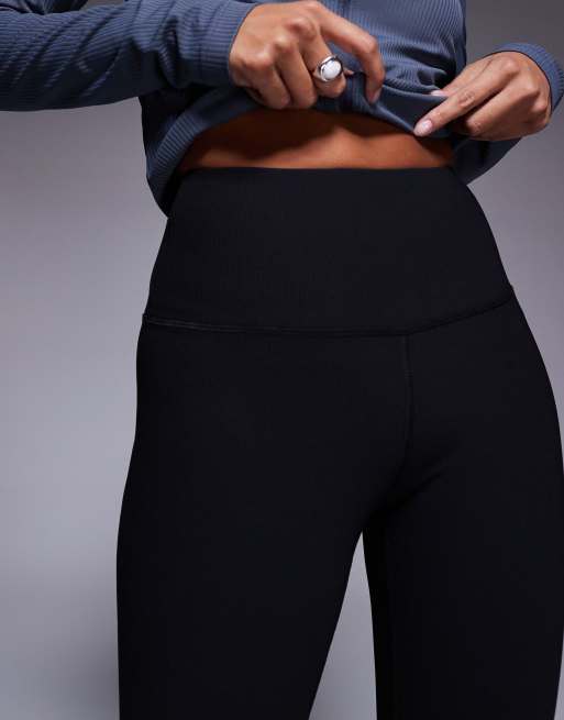 ASOS 4505 Petite Ski thermal ribbed fleece back base layer legging with sweat wicking in black, 4 of 5