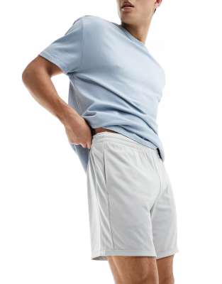 4505 ASOS 4505 polymesh active short in silver grey