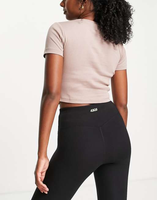 ASOS 4505 – Ribbad, liten t-shirt med tryck i 00-talsstil, 4 av 4