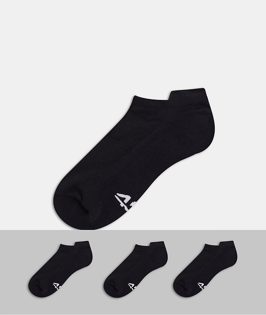 ASOS 4505 run sneakers socks with anti bacterial finish 3 pack-Black