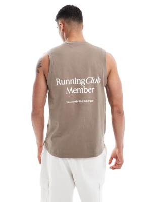 4505 Running Club tank back print in clay-Gray