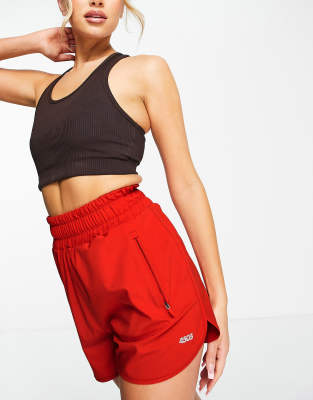 ASOS 4505 - Shorts im Boxer-Stil-Rot