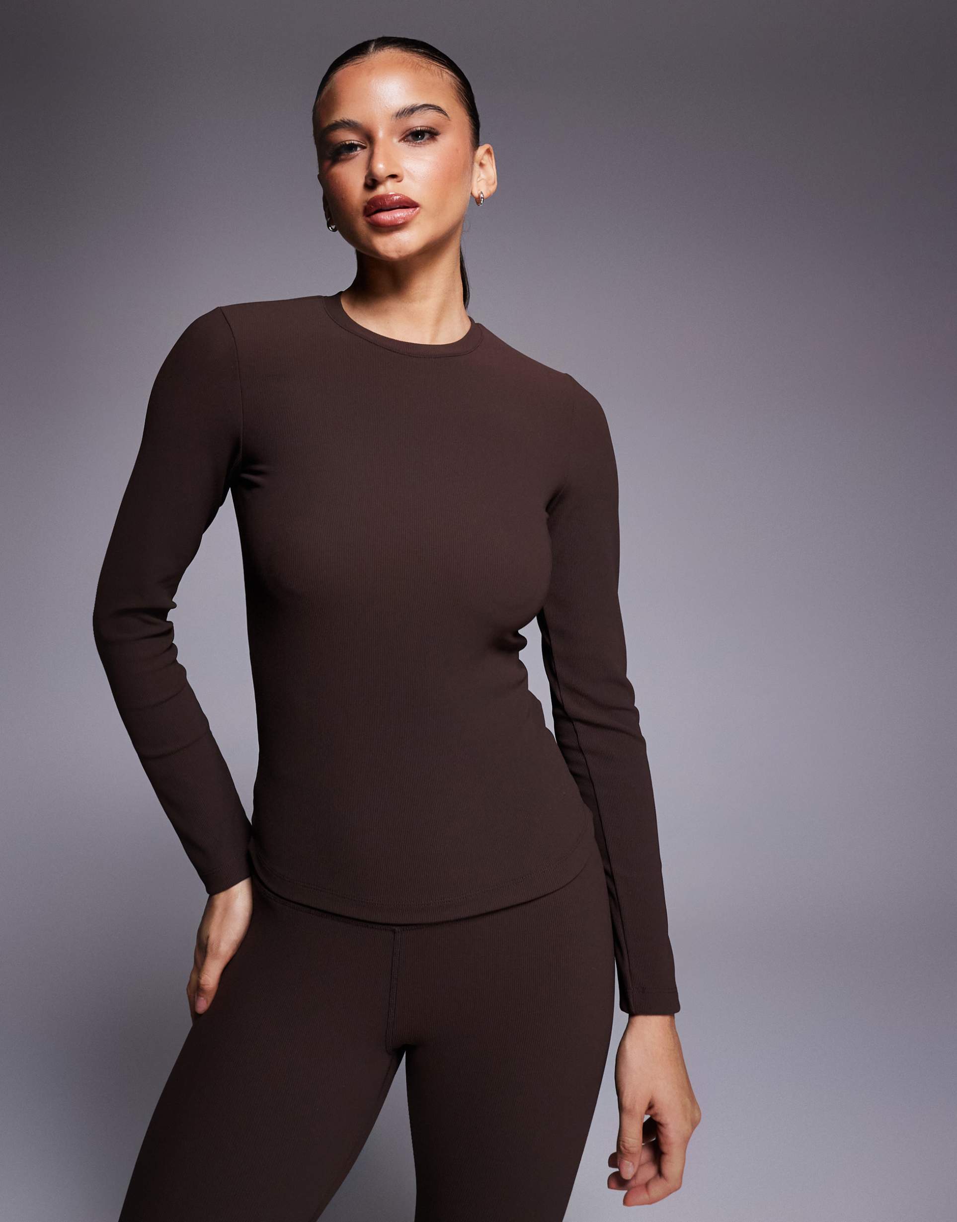 asos 4505 ski ribbed fleece back base layer long sleeve top with thermal treatment in coffee