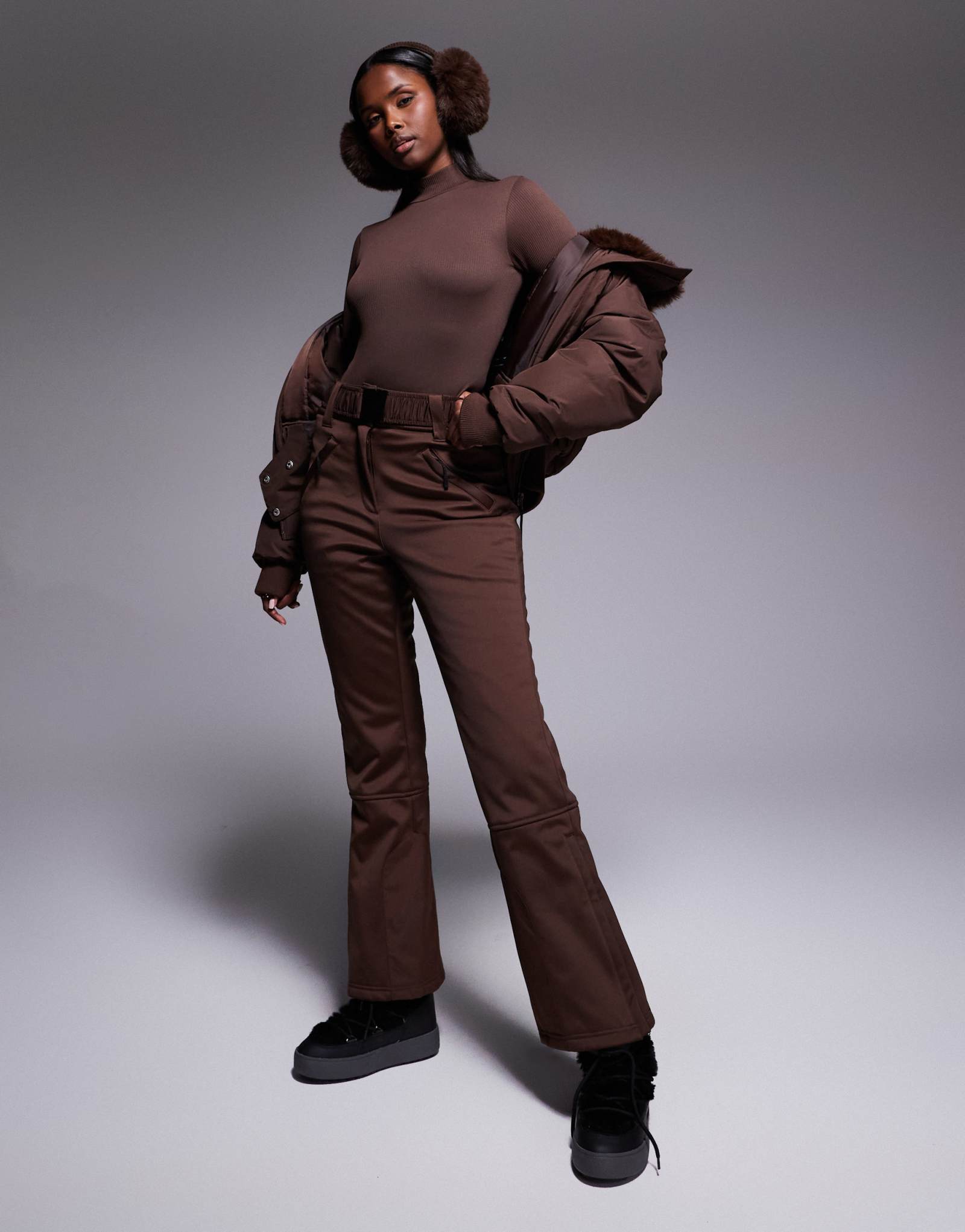 Лыжные брюки ASOS 4505 с мягкой подкладкой, прямые, с поясом, кофейного цвета