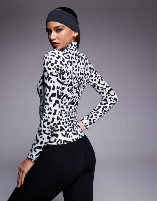 ASOS 4505 Ski thermal fleece back base layer long sleeve 1/4 zip with sweat wicking in snow leopard, 4 of 4
