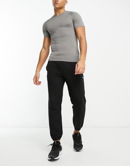 ASOS 4505 – Snabbtorkande tränings-t-shirt i kroppsnära passform med logga , 4 av 4