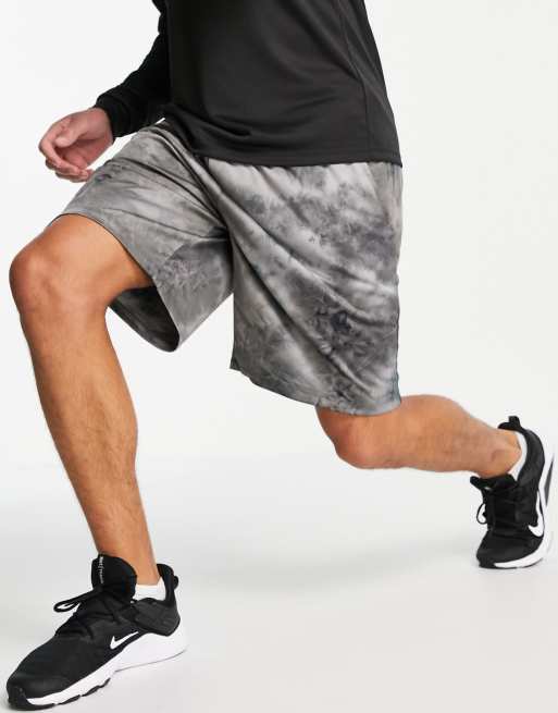 ASOS 4505 – Sport-Shorts aus Jersey mit Batikmuster