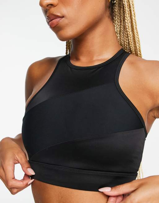 ASOS 4505 – Svart, matt och glansig sport-bh med medium stöd och brottarrygg, 4 av 4