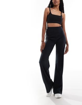 ASOS 4505 Tall Icon soft touch dance pant in black φωτογραφία