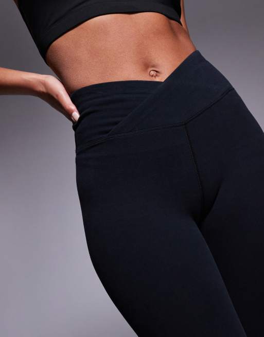 ASOS 4505 Tall Weiche Yoga Leggings in Schwarz mit Wickelbund