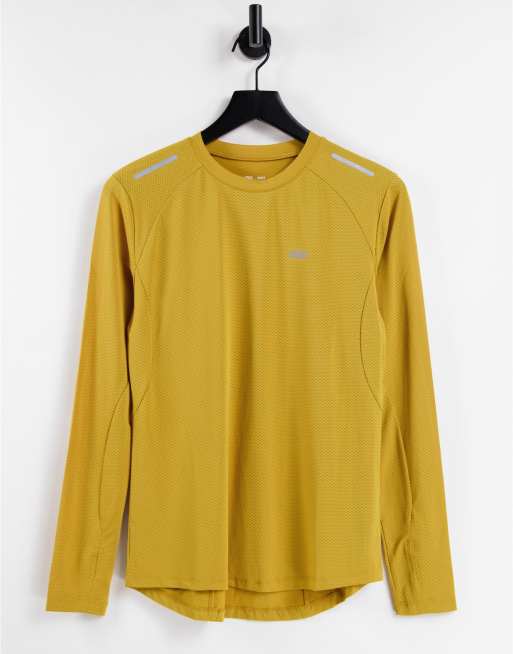 ASOS 4505 – Top do biegania z długim rękawem i logo 
