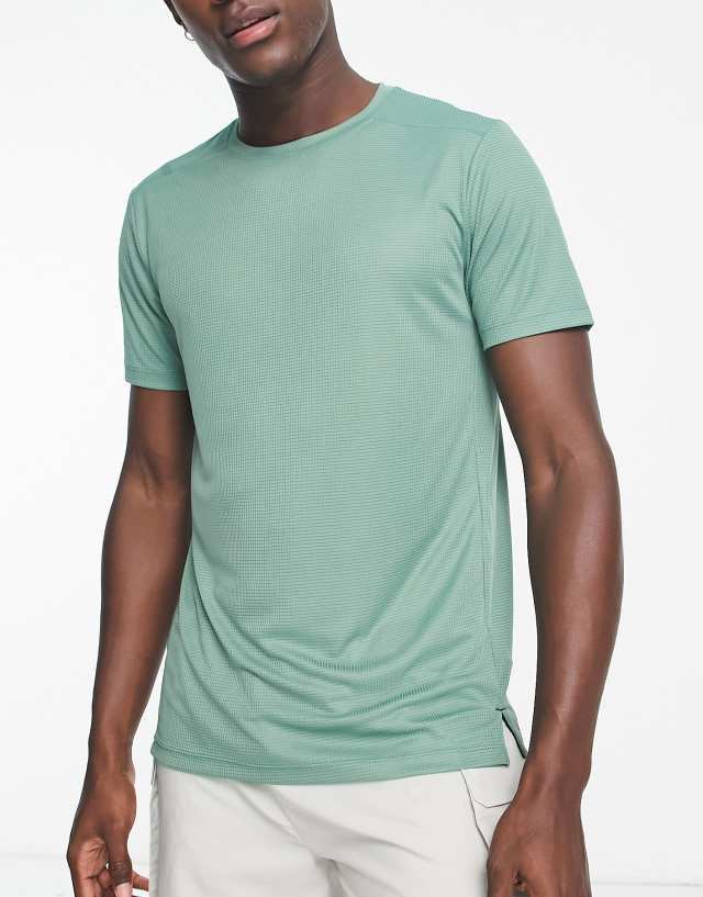 ASOS 4505 trail run t-shirt in ripstop