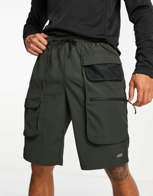 ASOS 4505 – Träningsshorts i cargostil