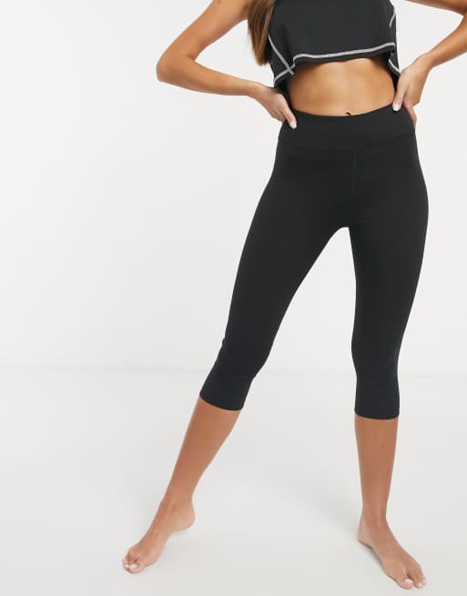 ASOS 4505 yoga capri leggings