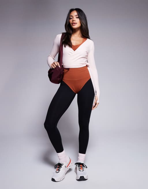 ASOS 4505 - Zachte balletset in beigeroze