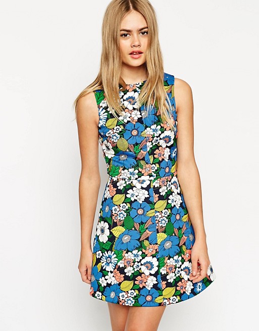 Flower Power Outfits - Flowers Power Photos