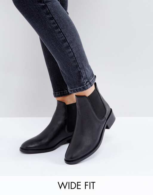 Wide fit best sale boots asos