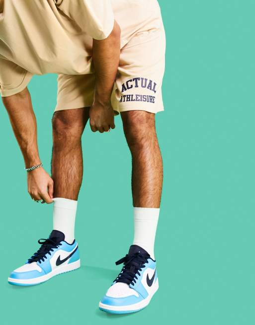ASOS - Actual Athleisure - Pantaloncini comodi color frappè con stampa del logo in coordinato
