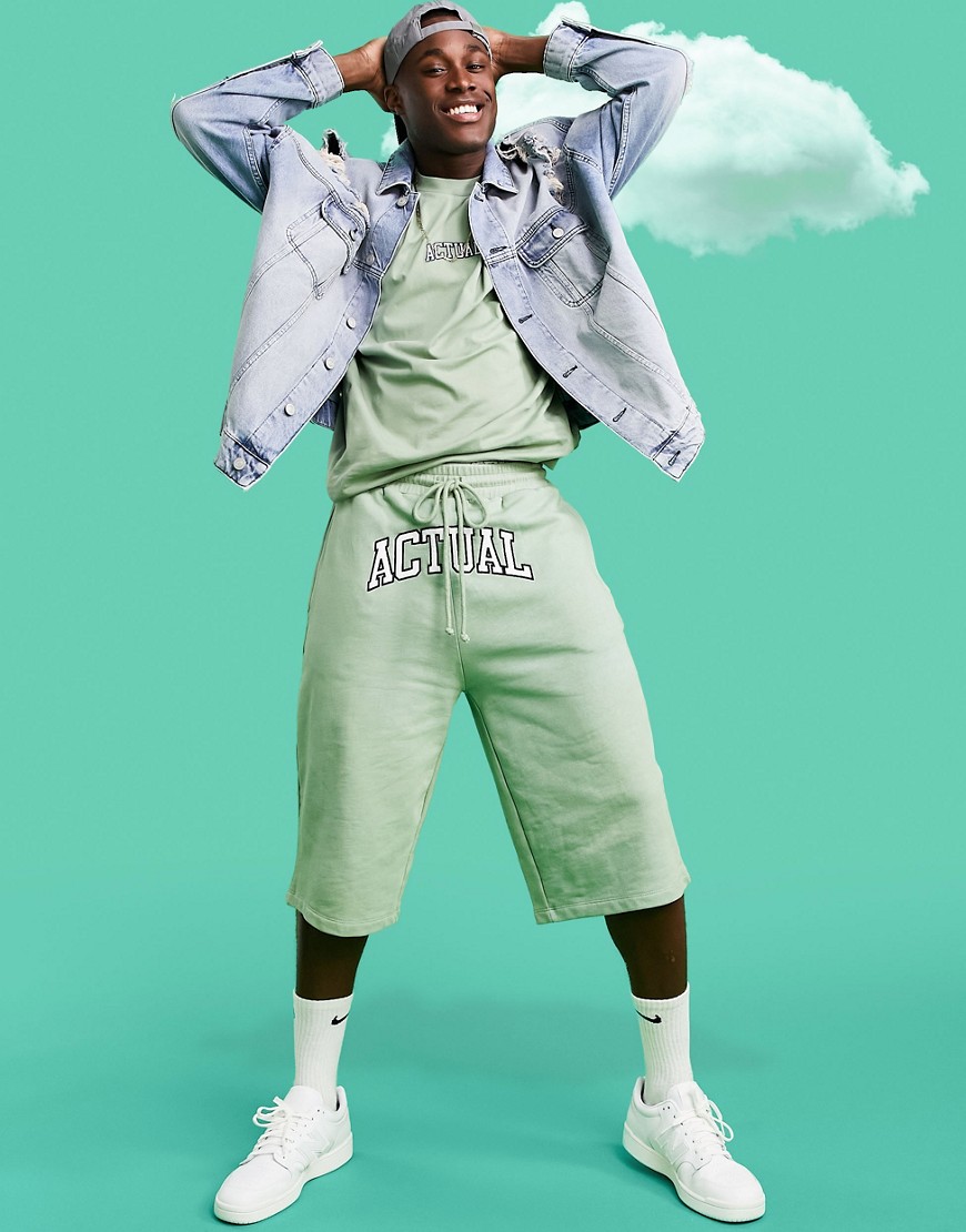 ASOS Actual – Gröna längre shorts i avslappnad passform med broderad logga, del av set