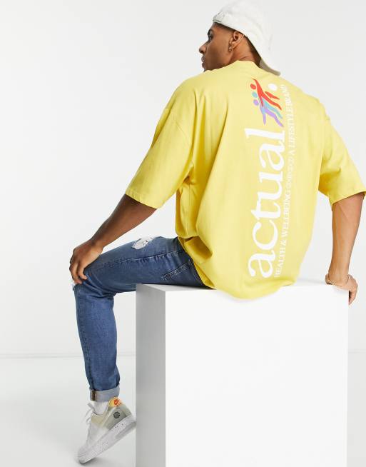 ASOS Actual - Oversized T-shirt met biezen en logoprint op de achterkant in geel