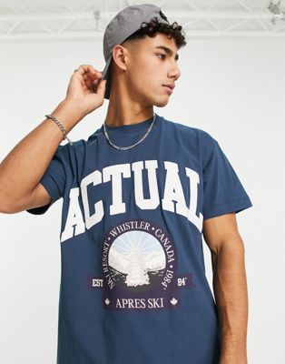 Nouveau Actual - T-shirt coupe standard avec logo et motif sur la poitrine - Bleu marine