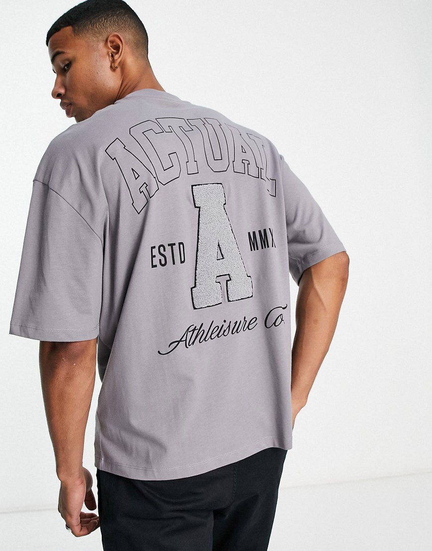 T-shirt oversize grigia con stampa bouclé del logo grande sul retro-Neutro - ASOS DESIGN T-shirt donna  - immagine1