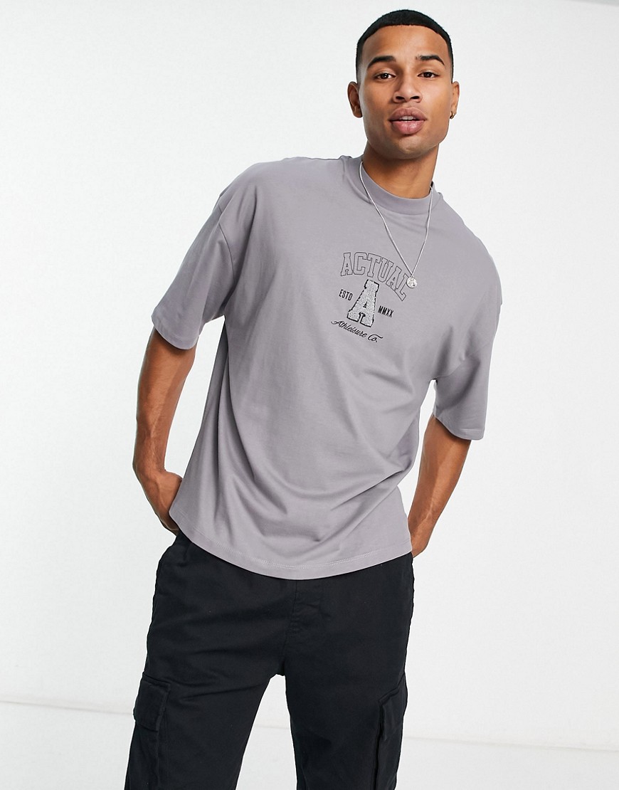 T-shirt oversize grigia con stampa bouclé del logo grande sul retro-Neutro - ASOS DESIGN T-shirt donna  - immagine2