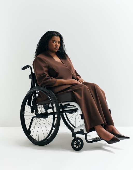 ASOS ADAPTIVE Curve blazer sans col en chocolat, 2 de 11