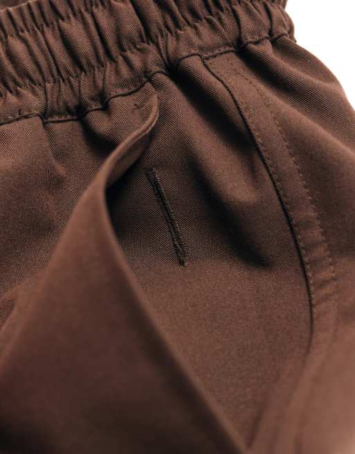 ASOS ADAPTIVE Curve Hose zum Hineinschlüpfen mit elastischem Bund in Schokobraun, 10 von 10