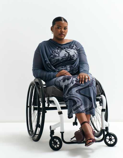 ASOS ADAPTIVE Curve robe longue en tulle drapé à imprimé placé, 3 de 9