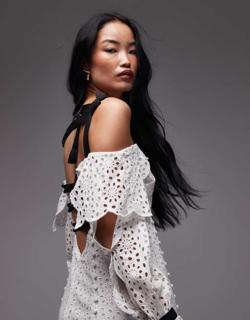 ASOS ARCHIVE – Vit, blombroderad midiklänning med grosgrain-band, 3 av 4