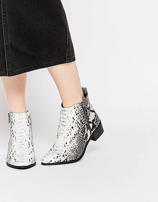 ASOS ASTRONOMICAL Pointed Ankle Boots