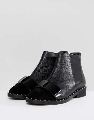 bow chelsea boots